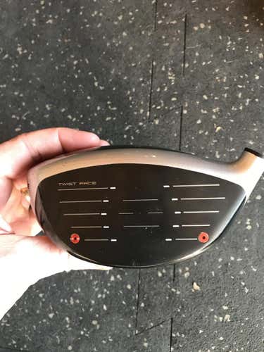TaylorMade Right Handed M5 Driver Loft 10.5 HEAD ONLY