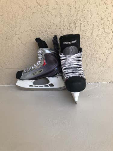 Senior Bauer Vapor X60 D&R (Regular) Pro Stock Size 8 Hockey Skates