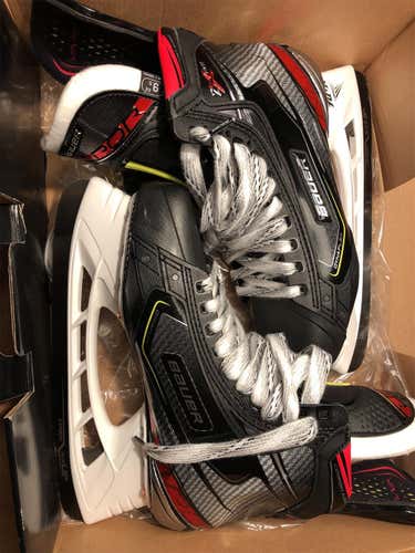 Senior Bauer 2X Pro EE (Extra Wide) Size 9.5 Hockey Skates