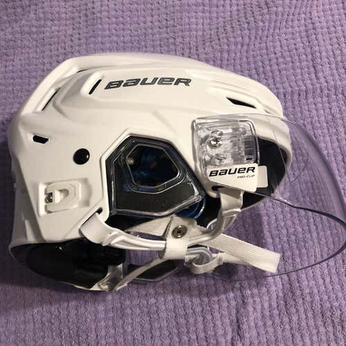 Bauer Re-Akt 150 Hockey Helmet With Visor Medium