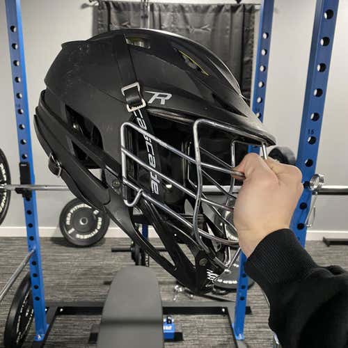 Black  Cascade R Helmet