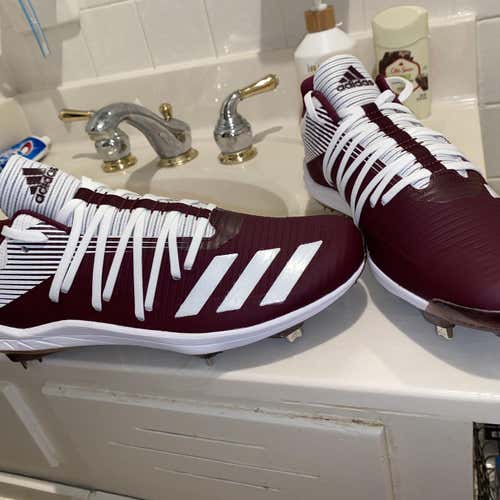 New Men's 10.5 (W 11.5) Adidas