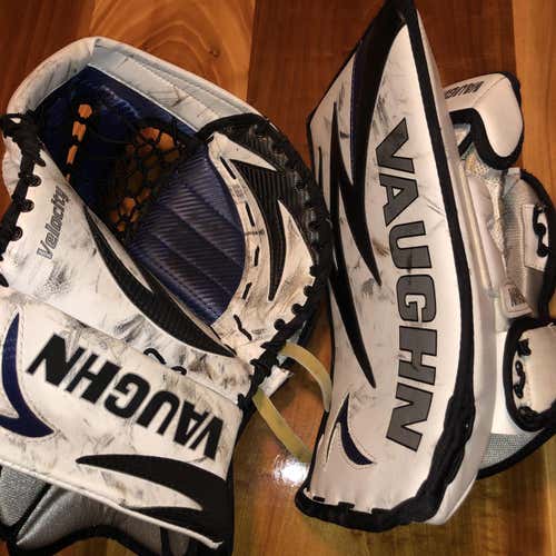 VAUGHN VELOCITY 7400 GLOVE AND BLOCKER SET INTERMEDIATE GENTLY USED