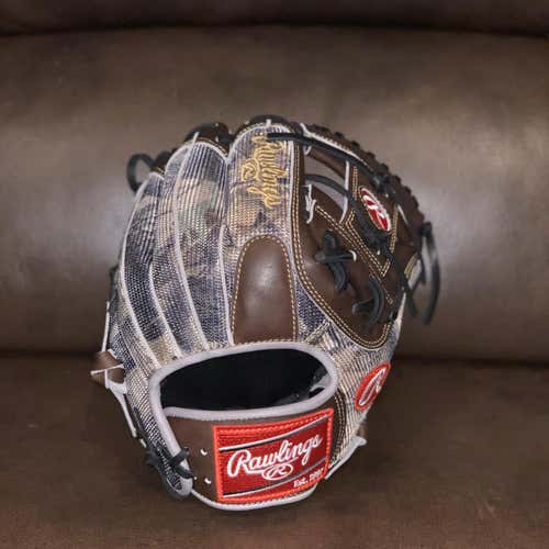 High School/College Infield Heart of the Hide 11.5" Baseball Glove