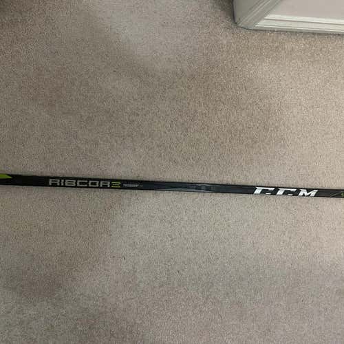 Intermediate Right Handed RibCor Trigger2 PMT Mid Hockey Stick