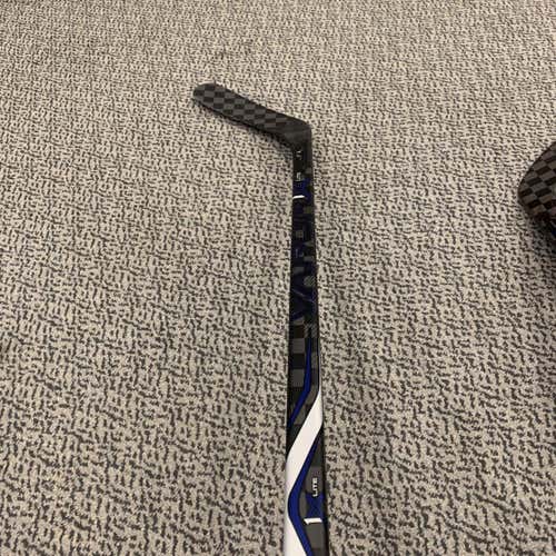 Intermediate Left Handed Vapor 1X Lite Mid Pro Stock Hockey Stick