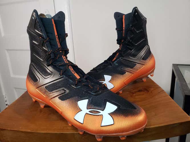 Under Armour UA Highlight MC Football Cleats