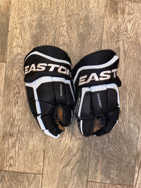 Black Junior Easton 12" Gloves