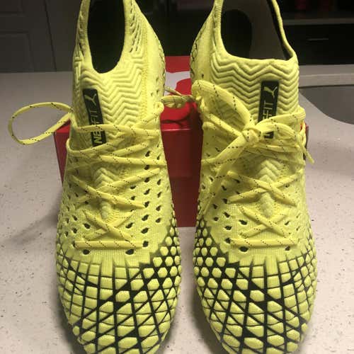 Yellow Men's 10 (Women's 11) Puma Future Cleats