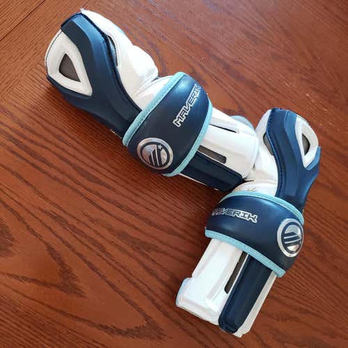 RX3 Arm Pads villanova edition
