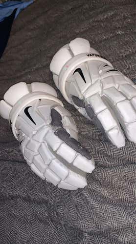 White  Player Nike Vapor Elite  Lacrosse Gloves