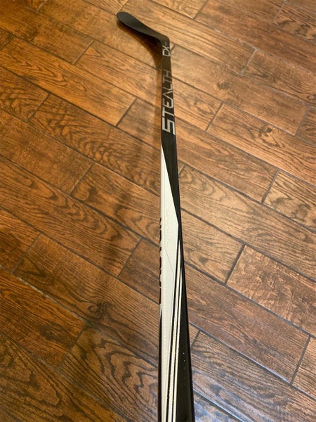 Senior Left Handed P92 Stealth CX Mid Pro Stock Hockey Stick
