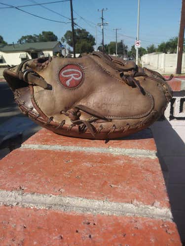 Rawlings Heart of the Hide Gold Glove