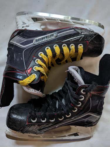 Used Bauer X500 Junior 04 Ice Skates Ice Hockey