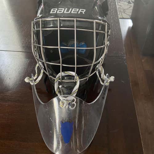 Black Senior Bauer NME 10 Goalie Mask