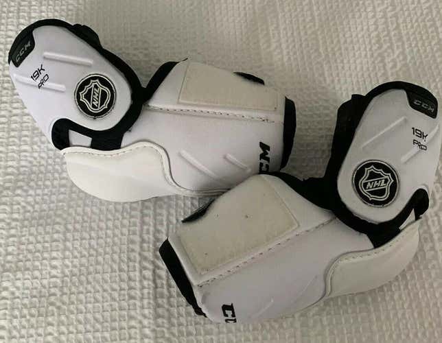 Senior Medium CCM 19K Pro Ice Hockey Elbow Pads