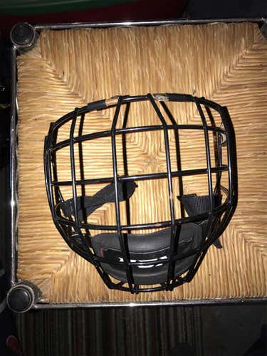 Black New Medium CCM FM580 Helmet