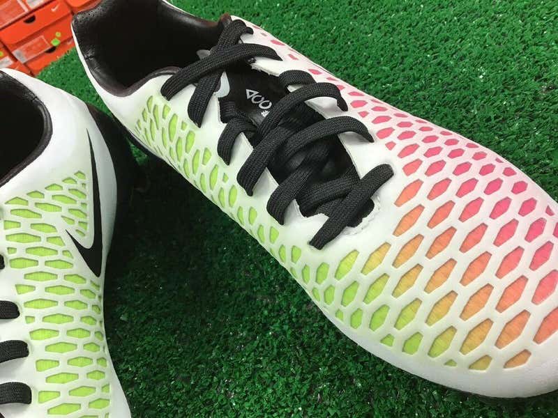 Nike Magista OPUS FG White / Pink / Volt Size 6.5 Soccer