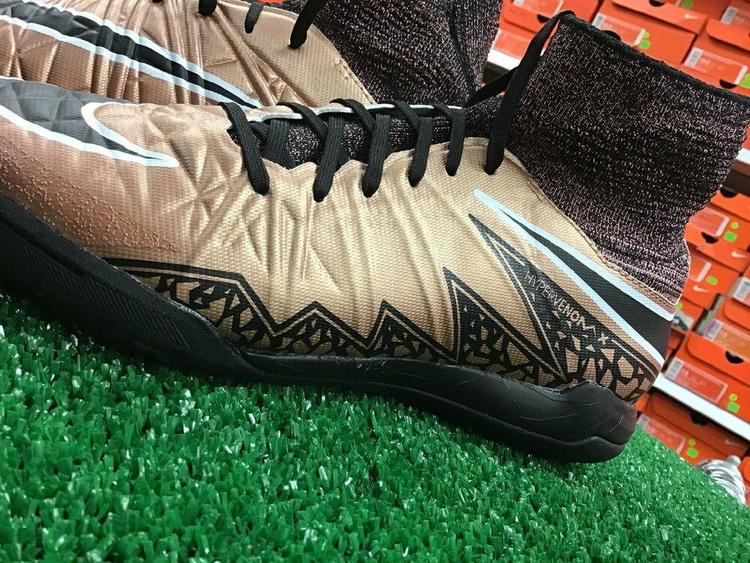 nike mercurial bronze