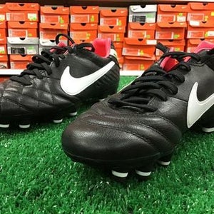 New Nike Women's Tiempo Mystic IV FG Soccer Cleats Black / White Size 5.5 NIB FIRM PRICE