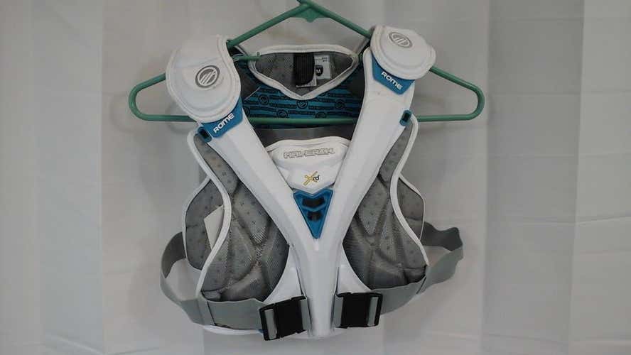 Used Maverik Rome Xrd Md Lacrosse Shoulder Pads