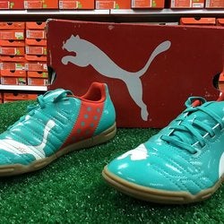 New Junior Puma EvoPOWER 4 Indoor Soccer Shoes Mint / White / Red Size 1.5 FIRM PRICE