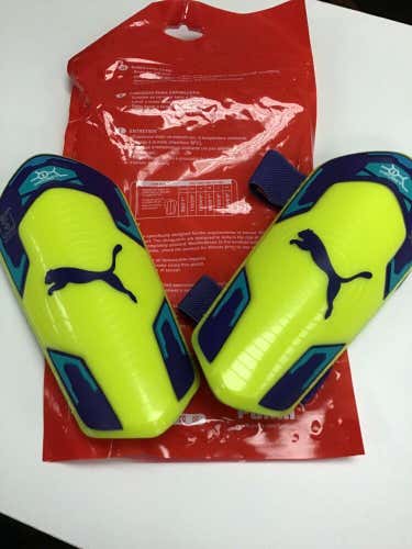 New Puma EvoPower Youth Shinguards Volt / Purple Medium New In Package FIRM PRICE