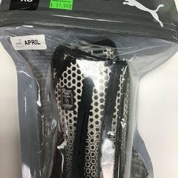 Puma Spirit Soccer Youth Shinguards Black / White Size XS New In Package FIRM PRICE