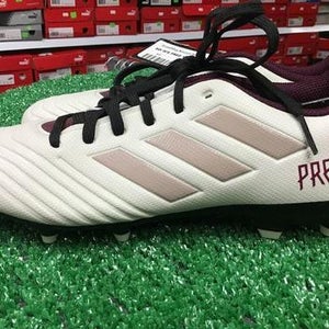 New Adidas Preadator 18.4 Womens Soccer Cleats  Off White / Maroon Size 6.5 NWOT FIRM PRICE