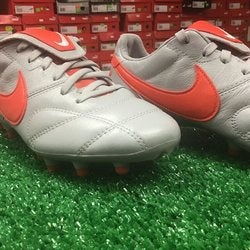 The Nike Premier II FG Soccer Cleats Grey / Red Lthr Size 4.5 New In Box FIRM PRICE