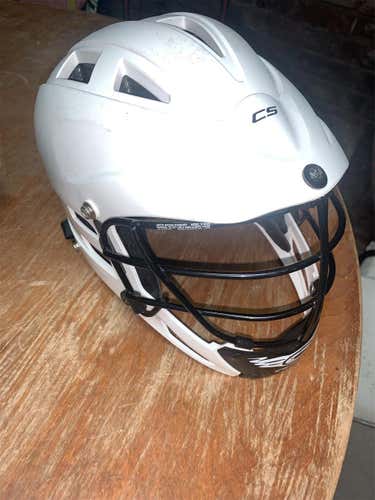 White Youth Player Cascade Cs Helmet