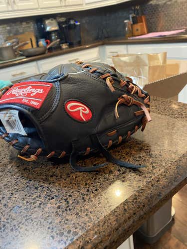 New Rawlings Catcher's Right Handed Baseball Glove 32.5"