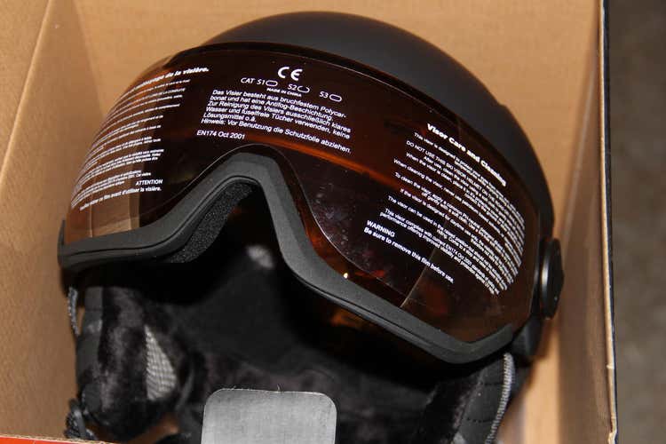 NEW HEAD The KNIGHT helmet KNIGHT helmet with interchangeable integrated visor titan size M/L (54-57