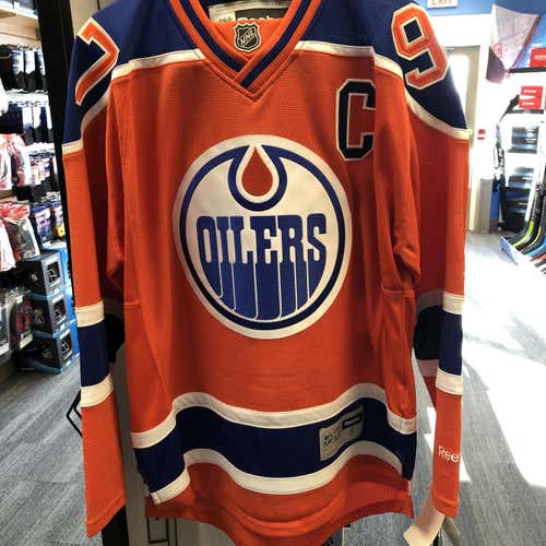 New Edmonton Oilers Connor Mc David (w/ "C") NHL Reebok (2017) Jersey Small