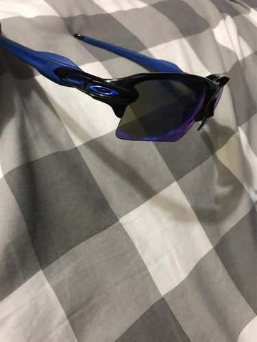 Men's  Oakley Flak 2.0 Sunglasses