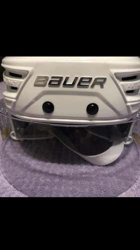 Bauer Re-akt 150 White Medium Hockey Helmet