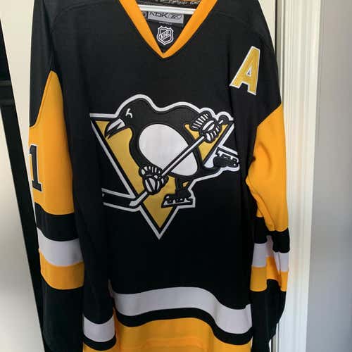 Reebok Penguins Malkin Jersey