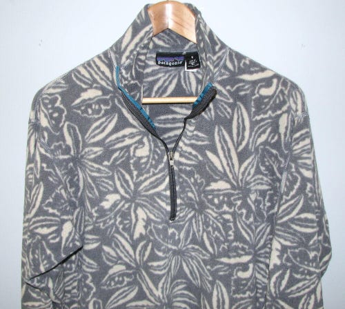 Vintage 1990's Patagonia Men's Hawaiian Floral 1/2 Zip Pullover Fleece Jacket S