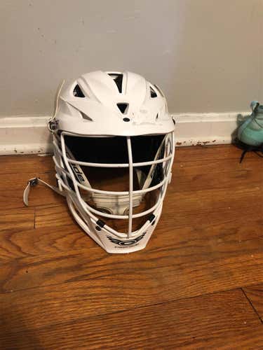 White Adult Player Cascade R Helmet