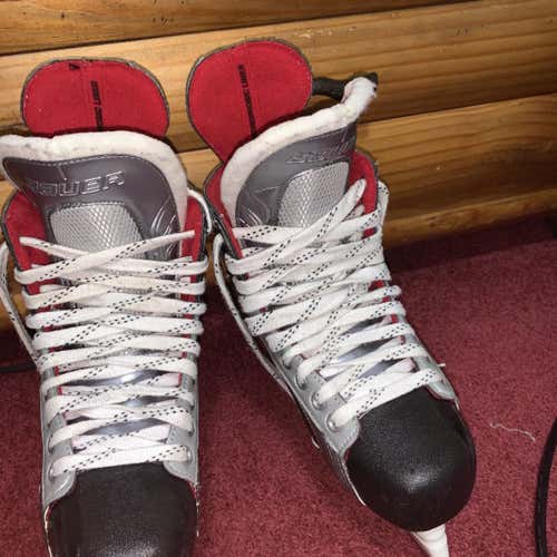 Senior Bauer Vapor X4.0 LE D&R (Regular)  Size 9.5 Hockey Skates