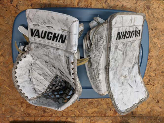 White Senior Vaughn Regular Velocity 7600