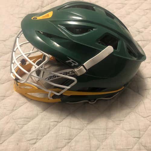 Green Adult Player Cascade R Helmet