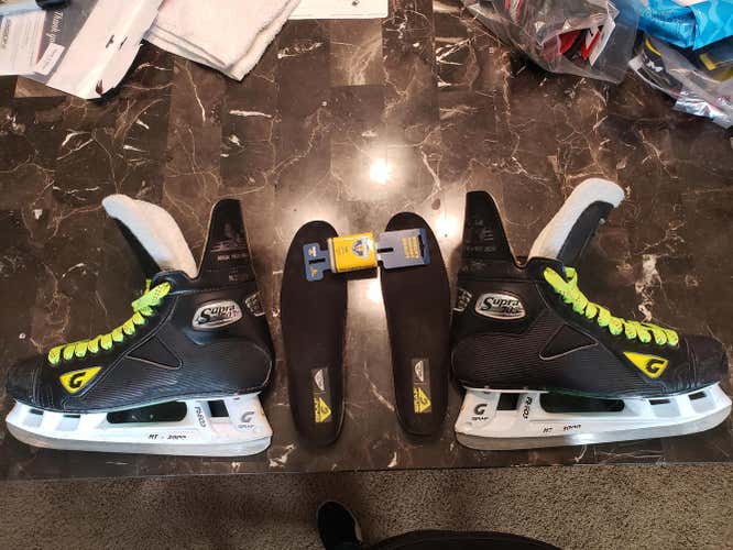 Graf Supra 705 Hockey Skates Size 10R NICE