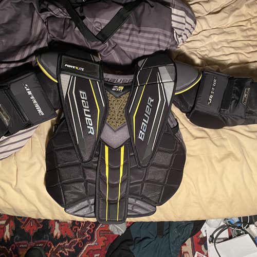 Senior Medium Bauer 2S Pro Goalie Chest Protector