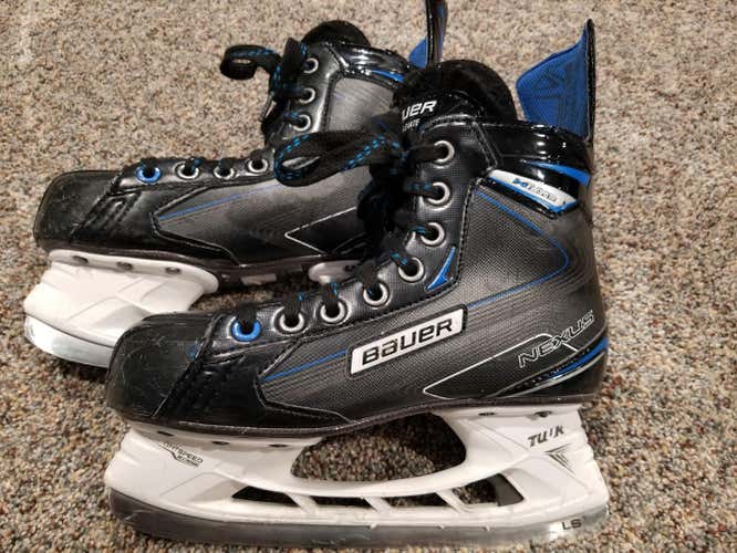Bauer Nexus Elevate Hockey Skates Junior Size 4.5 - Priced to Sell !!