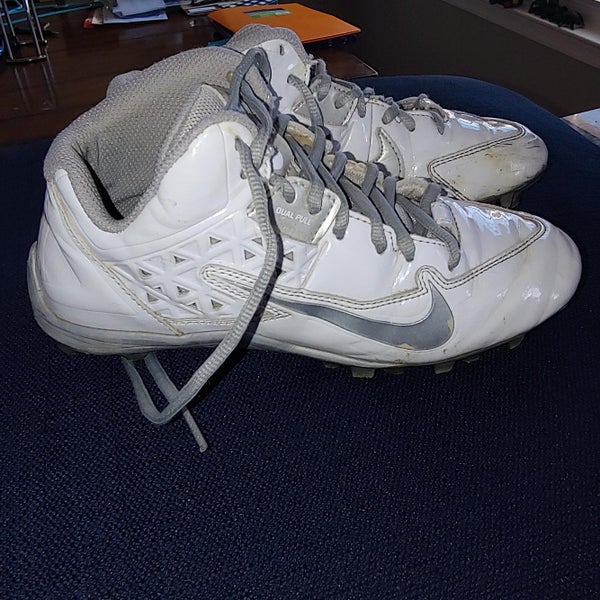 White Nike Speedlax Youth Men's 5.0 (Women's 6.0) Molded Cleats Nike