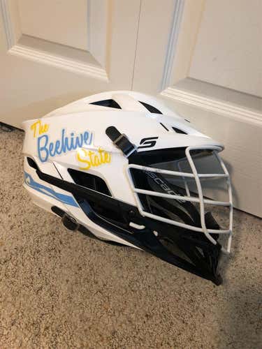 NO TRADES - UTAH White Cascade S Helmet Adult