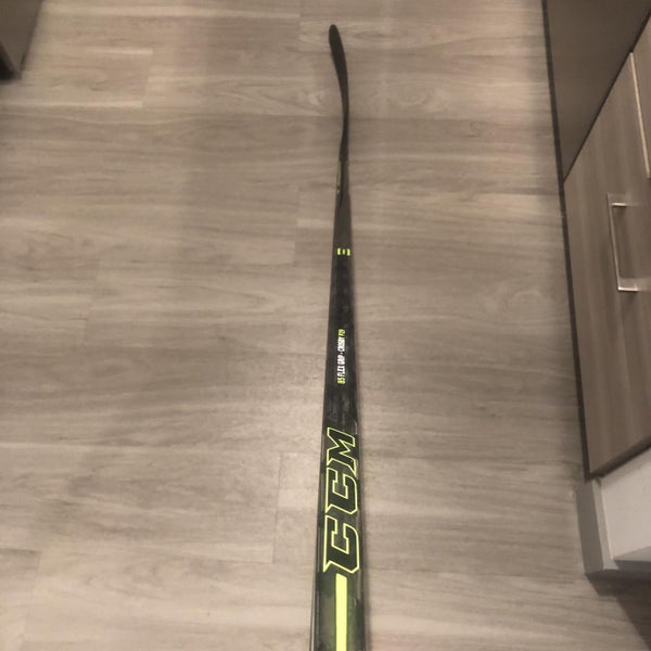 Right Handed RibCor Reckoner Mid Hockey Stick