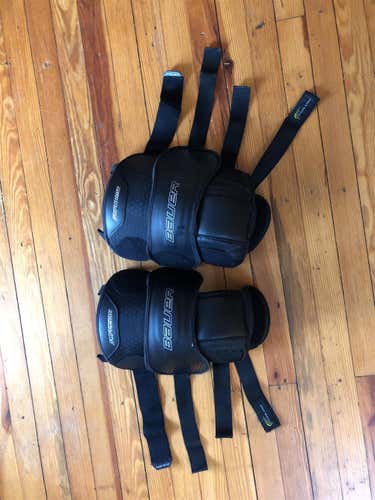 Bauer Supreme Knee Pads