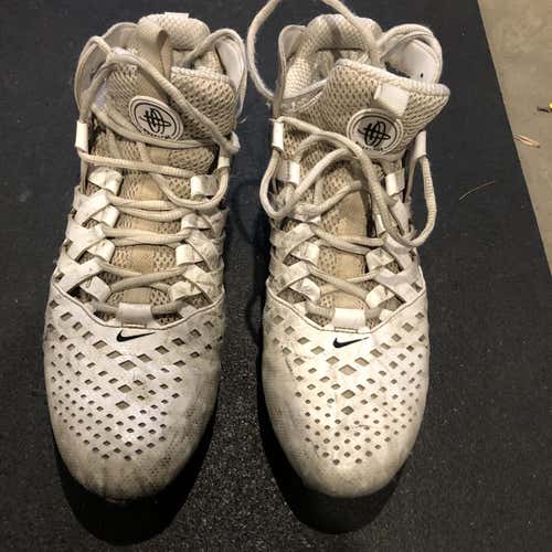 White Men's Molded Cleats Nike